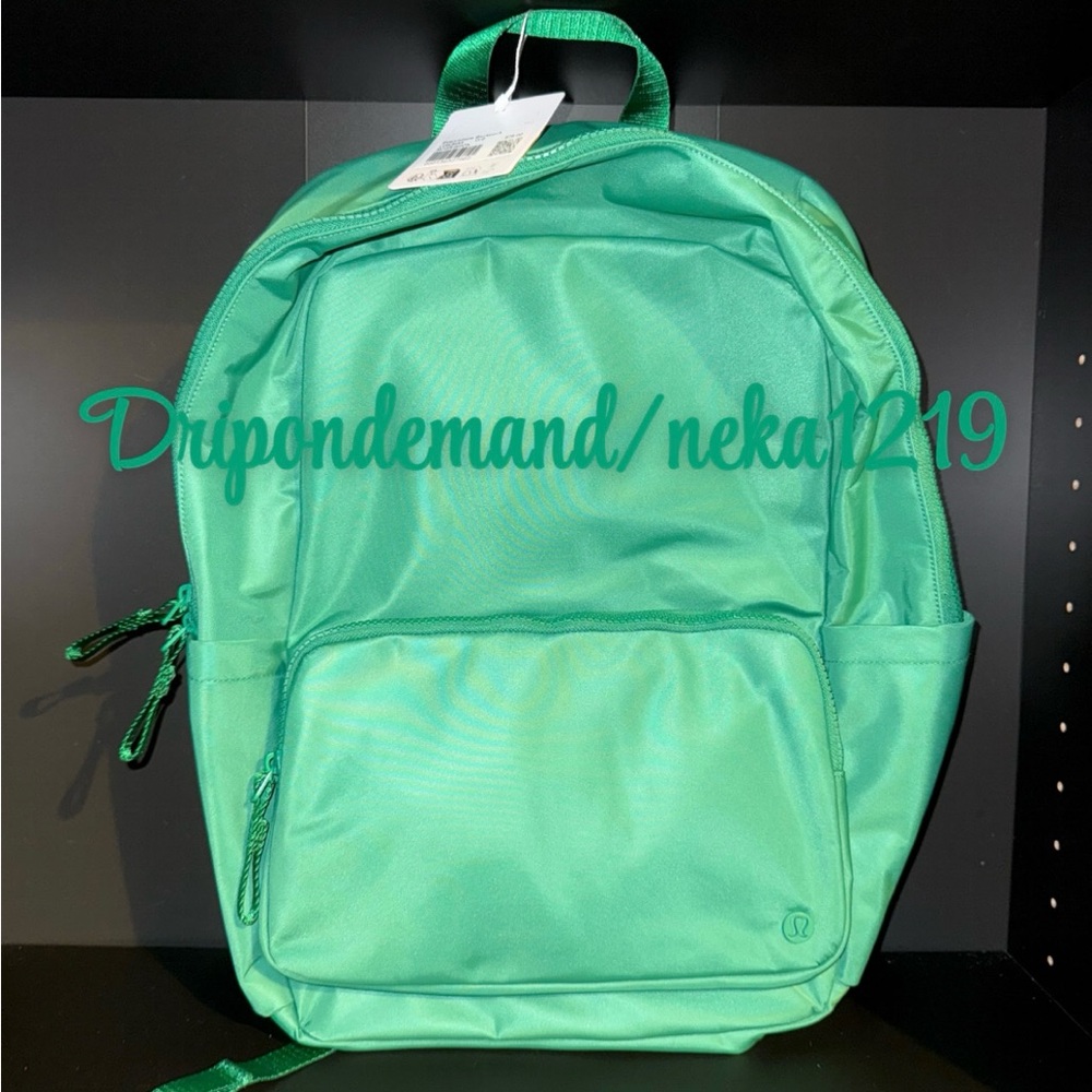 Lululemon Everywhere Backpack 22L- Raceway Green/Sheer Oak - Picture 3 of 10